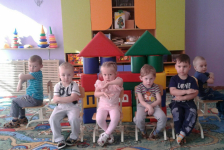 Дети с большим удовольствием принимали участие в веселых эстафетах и играх, соревновались в быстроте и ловкости, отгадывали загадки. В заключении, хочется сказать о том, что тема космоса всегда была интересна для детей своей таинственностью и загадочностью. Дети получили не только позитивные эмоции, но и полезную и интересную информацию.